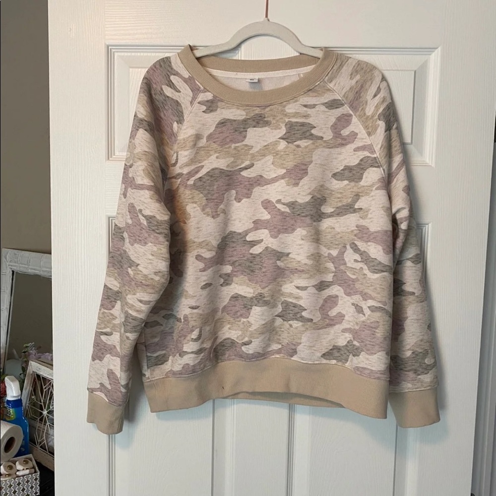 Old navy sweatshirt